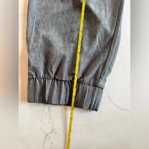 Women’s Lululemon Jogger Pants in Grey - Size 2XL - Picture 6 of 7